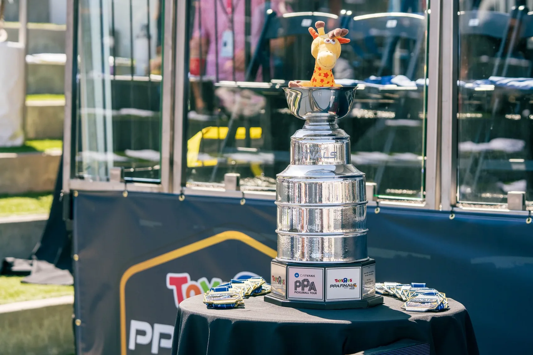 Toys“R”Us branding at the PPA Finals